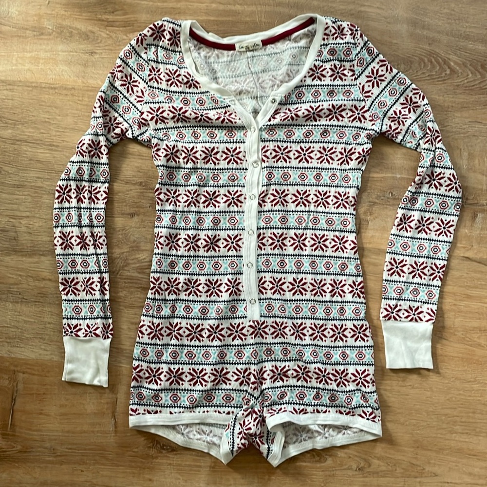 Women’s Fitted onesie size Small